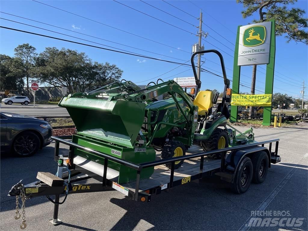 John Deere 1025R Компактни трактори