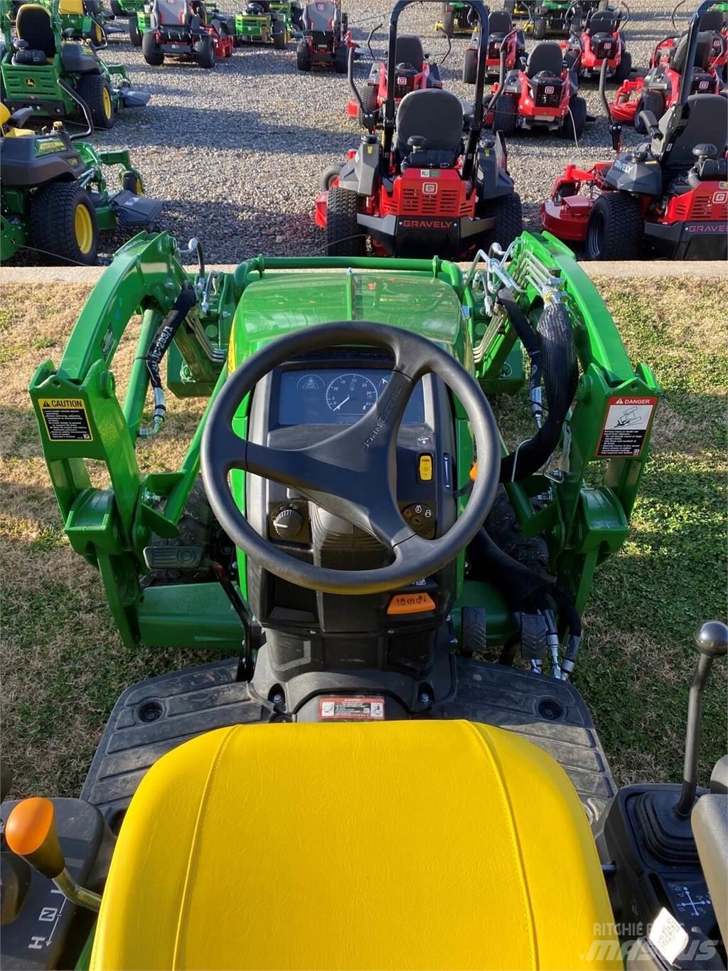John Deere 1025R Компактни трактори