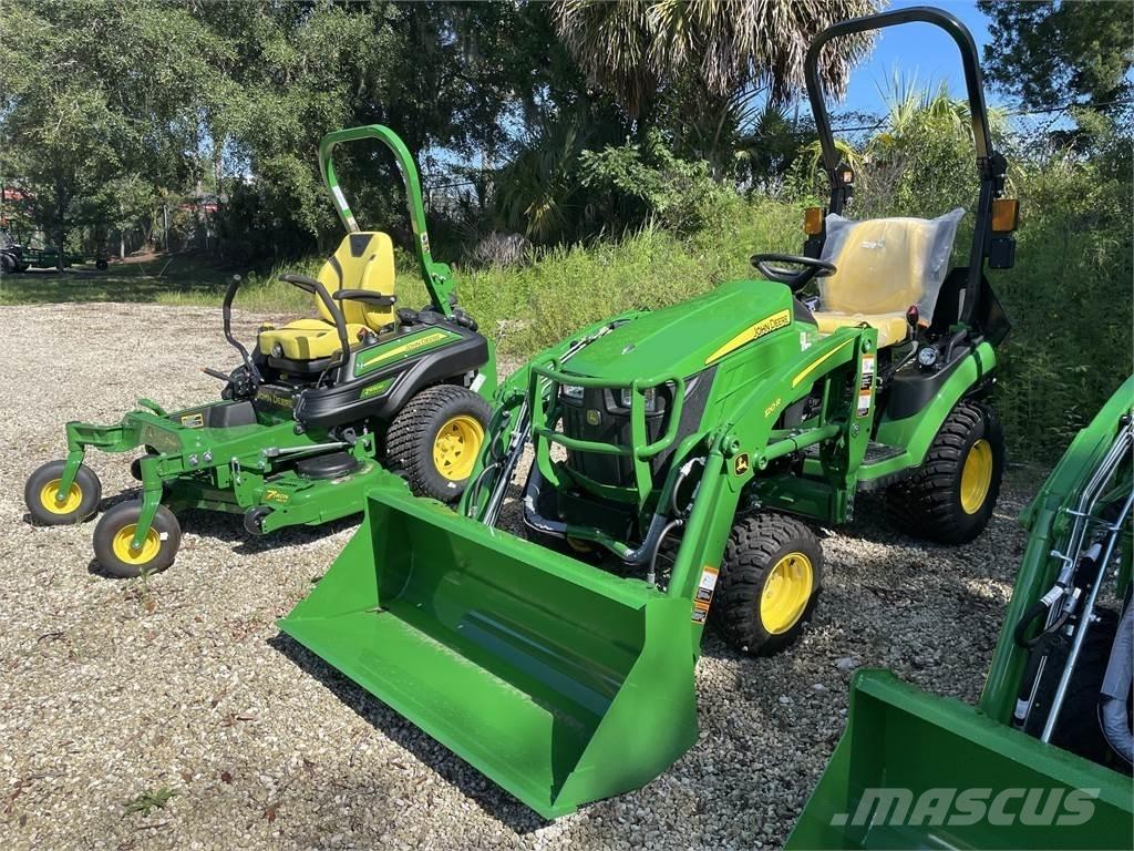 John Deere 1025R Компактни трактори