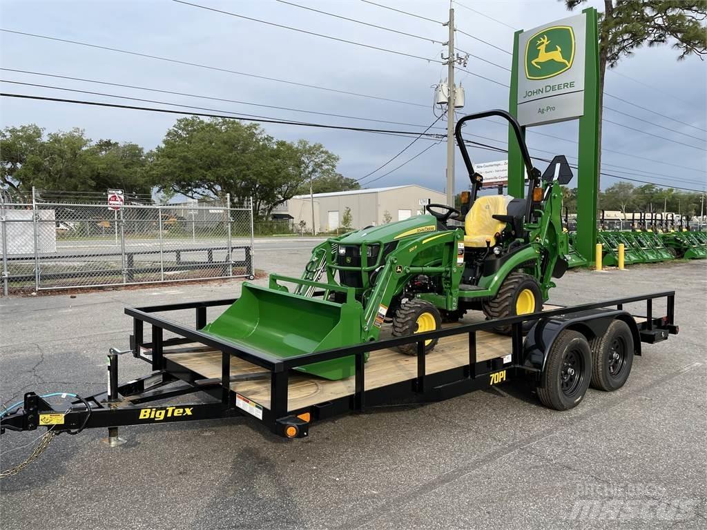 John Deere 1025R Компактни трактори