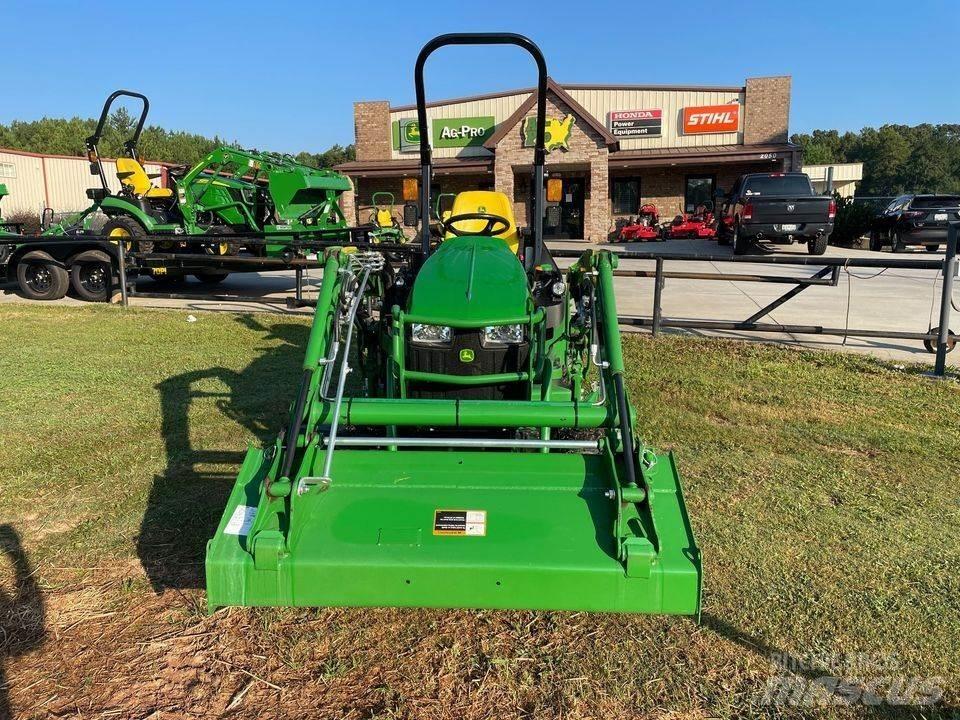 John Deere 1025R Компактни трактори