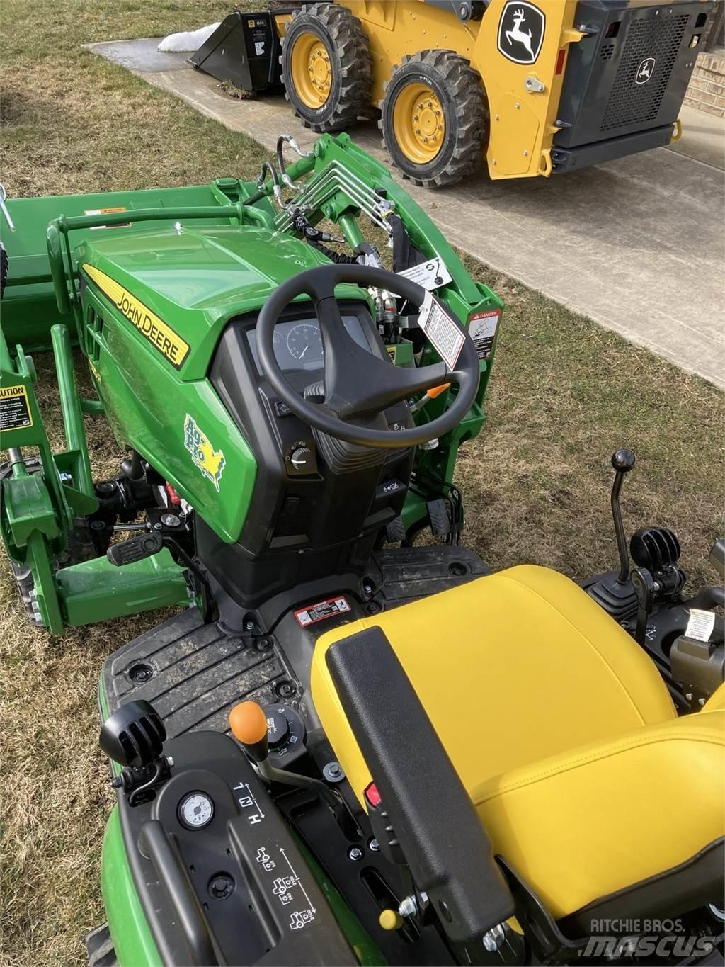 John Deere 1025R Компактни трактори