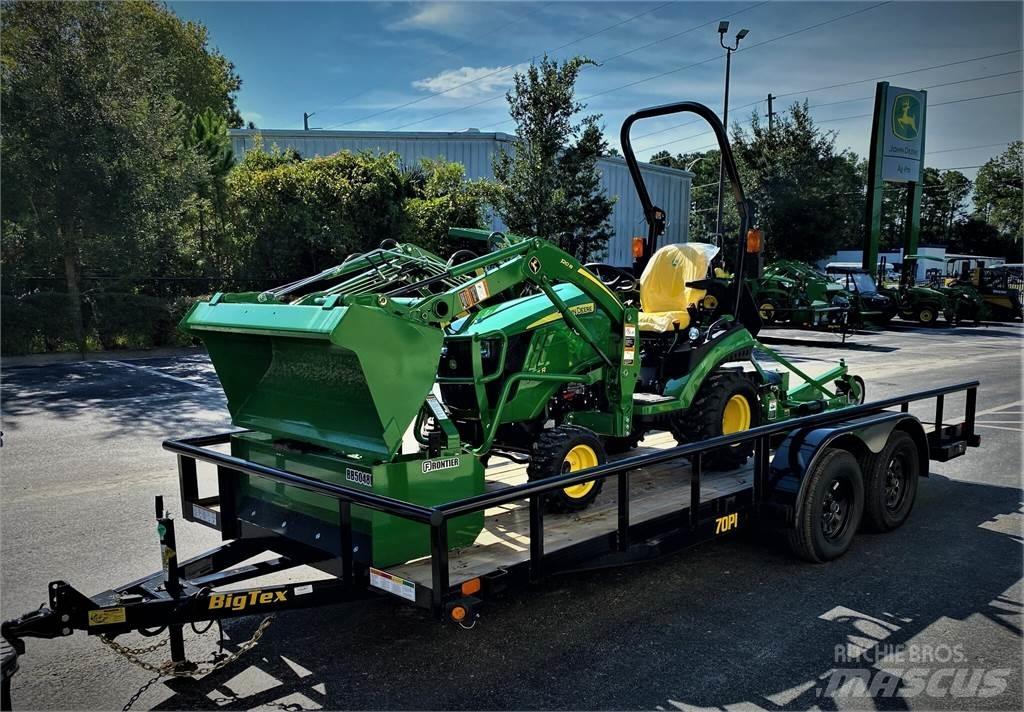 John Deere 1025R Компактни трактори