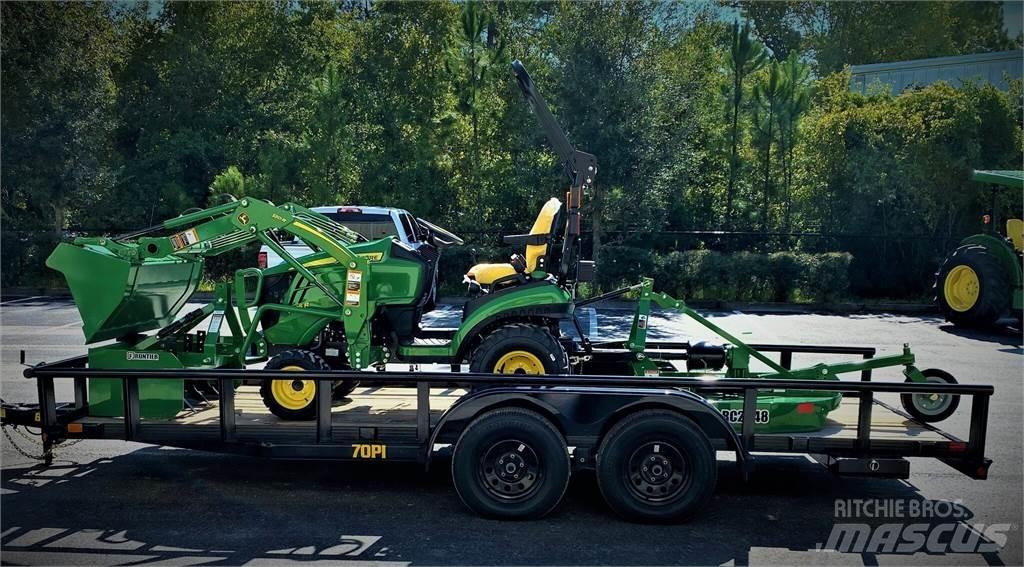 John Deere 1025R Компактни трактори