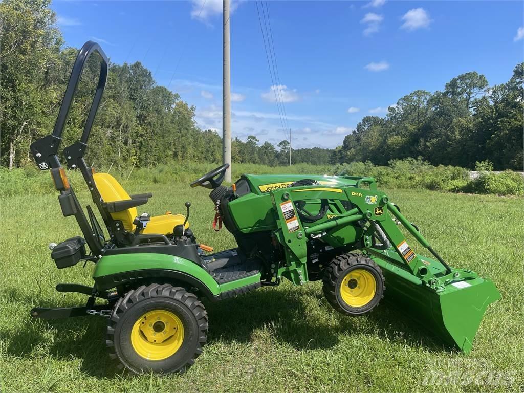 John Deere 1025R Компактни трактори