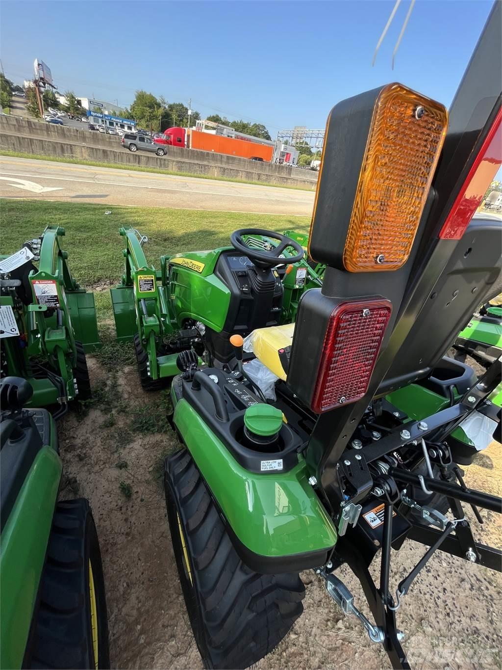 John Deere 1025R Компактни трактори
