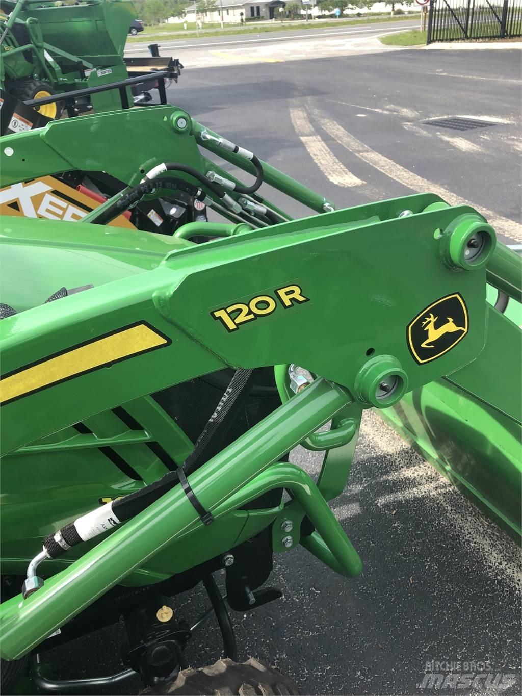 John Deere 1025R Компактни трактори