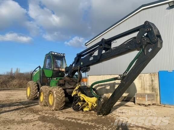 John Deere 1270E Харвестери