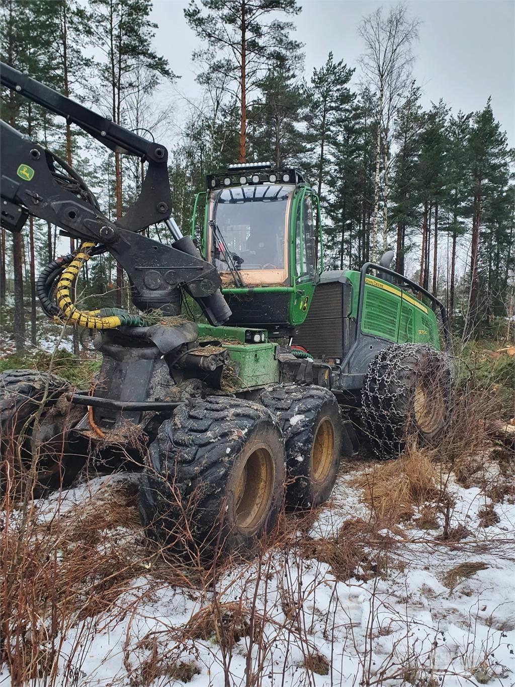 John Deere 1270G Харвестери