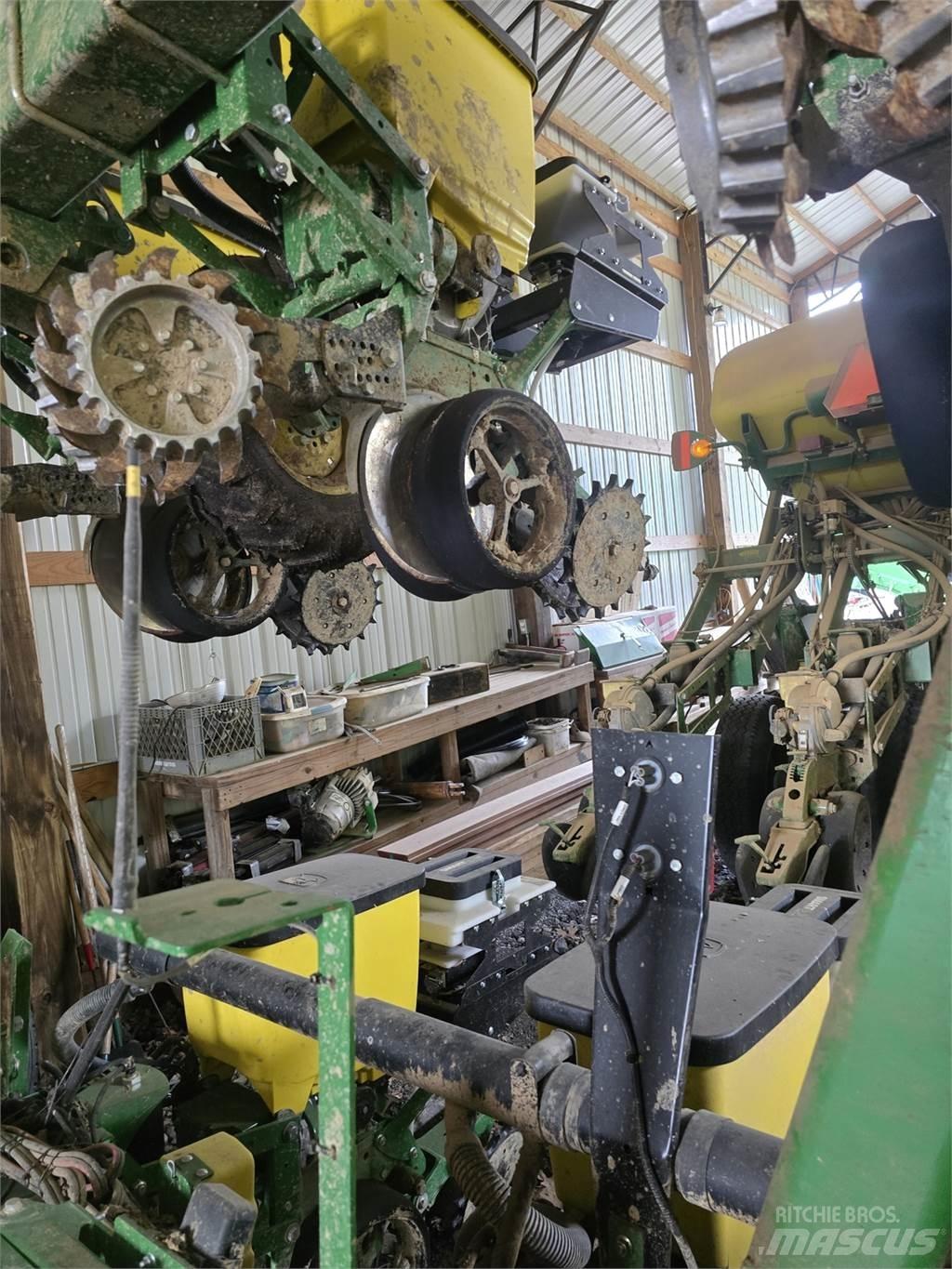 John Deere 1720 Сеялки