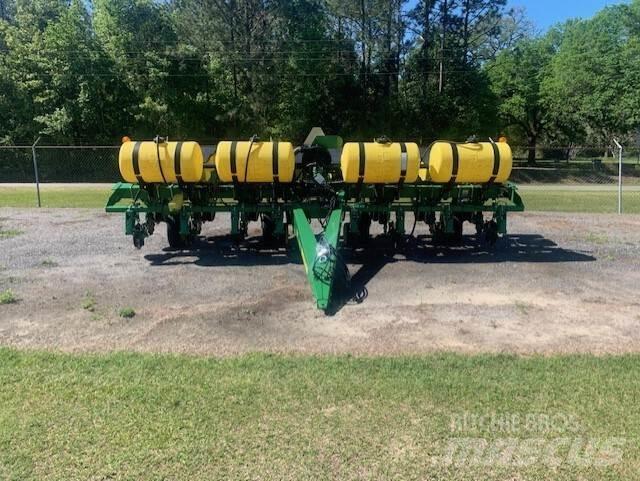 John Deere 1755 Сеялки