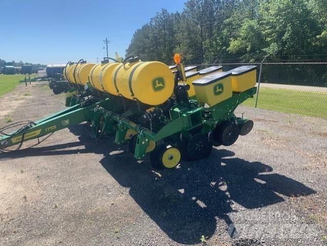 John Deere 1755 Сеялки