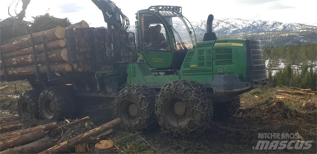 John Deere 1910G Форуардери