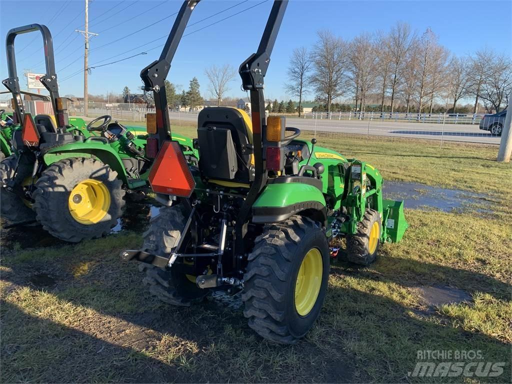 John Deere 2025R Компактни трактори