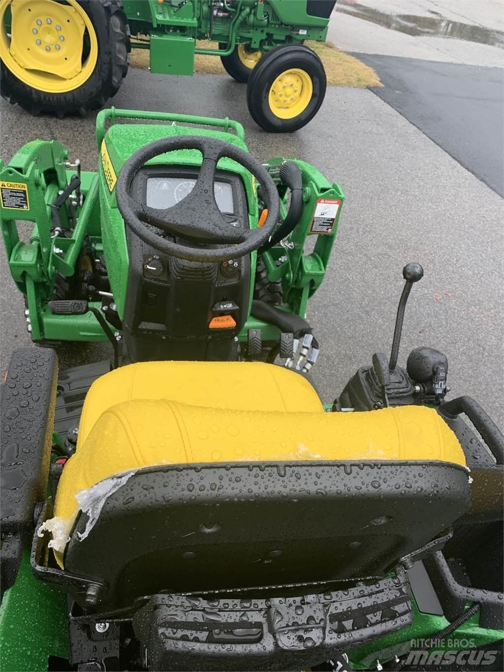 John Deere 2025R Компактни трактори