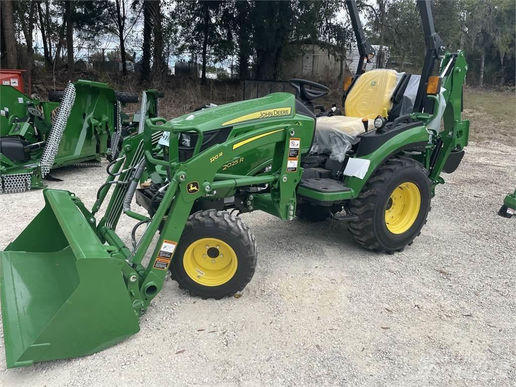 John Deere 2025R Компактни трактори