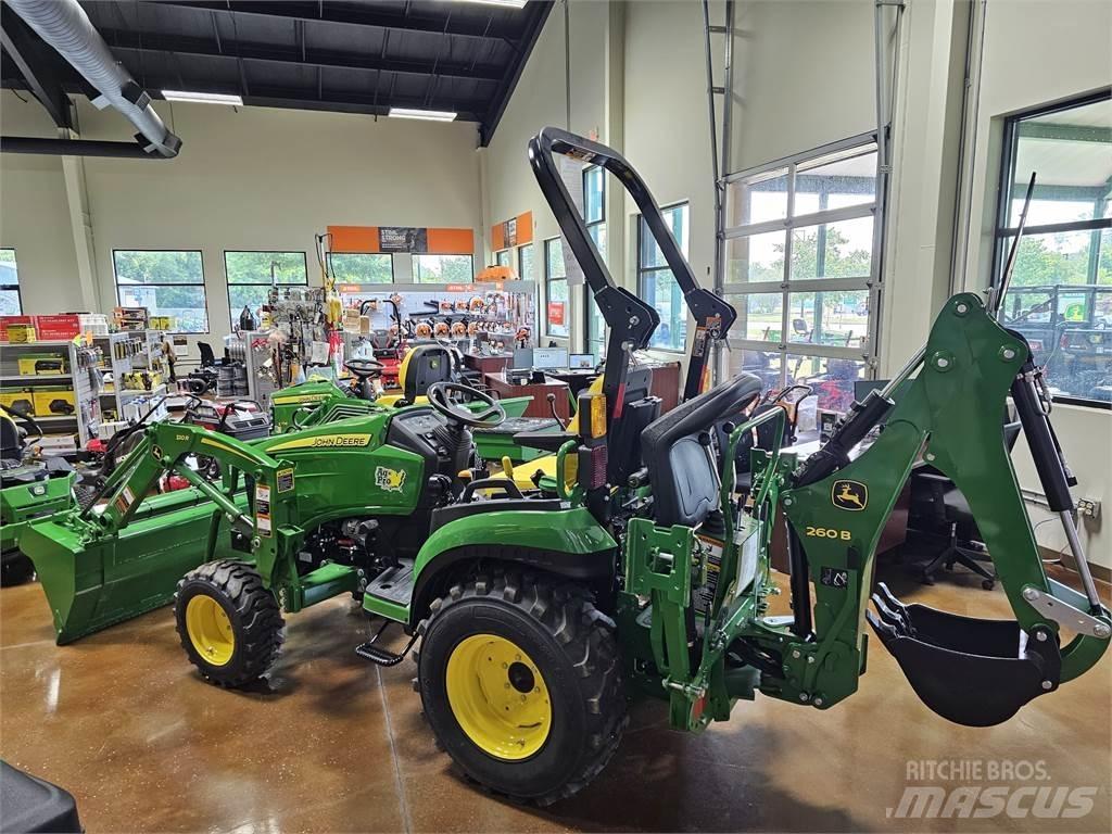 John Deere 2025R Компактни трактори
