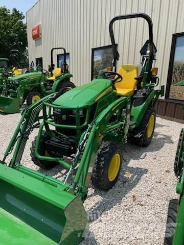 John Deere 2025R Компактни трактори