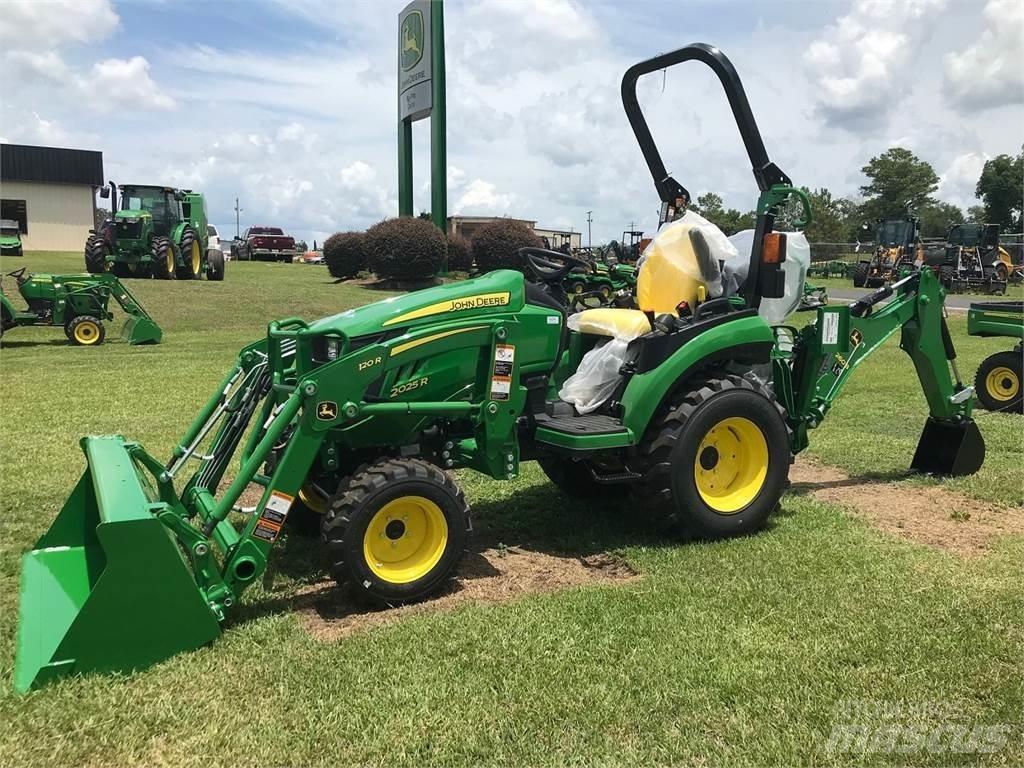 John Deere 2025R Компактни трактори