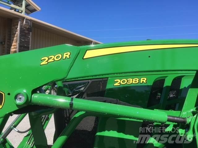 John Deere 2038R Компактни трактори
