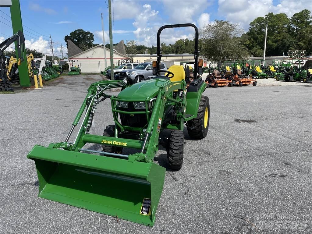 John Deere 2038R Компактни трактори
