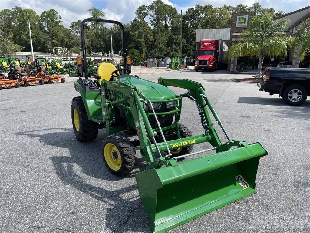 John Deere 2038R Компактни трактори