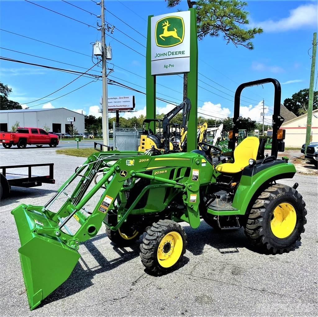 John Deere 2038R Компактни трактори