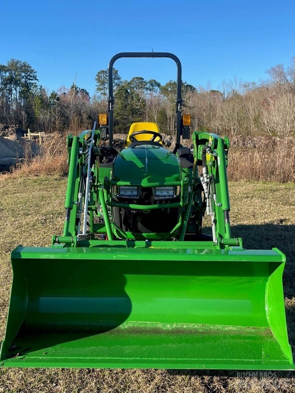 John Deere 2038R Компактни трактори