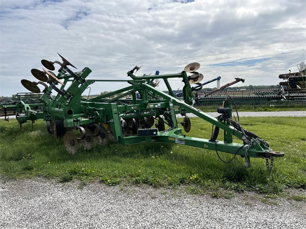 John Deere 2730 Други машини за оран и аксесоари