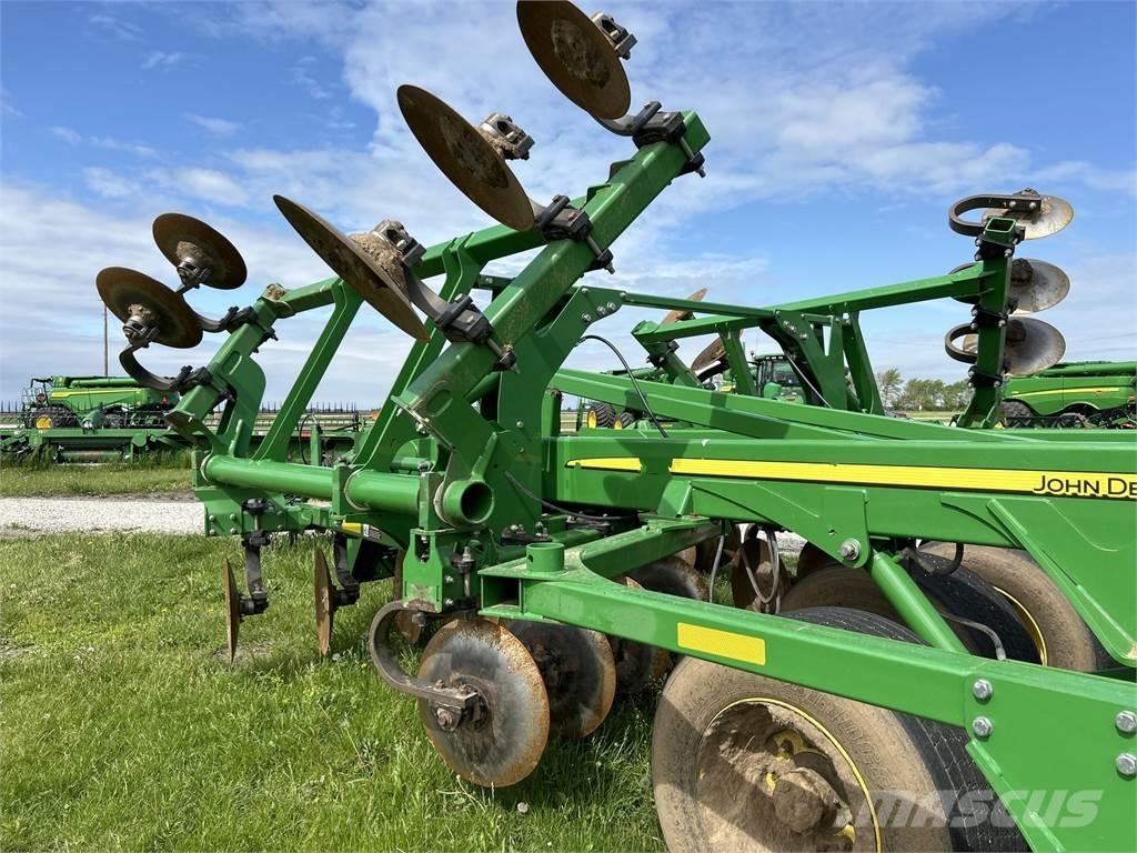 John Deere 2730 Други машини за оран и аксесоари