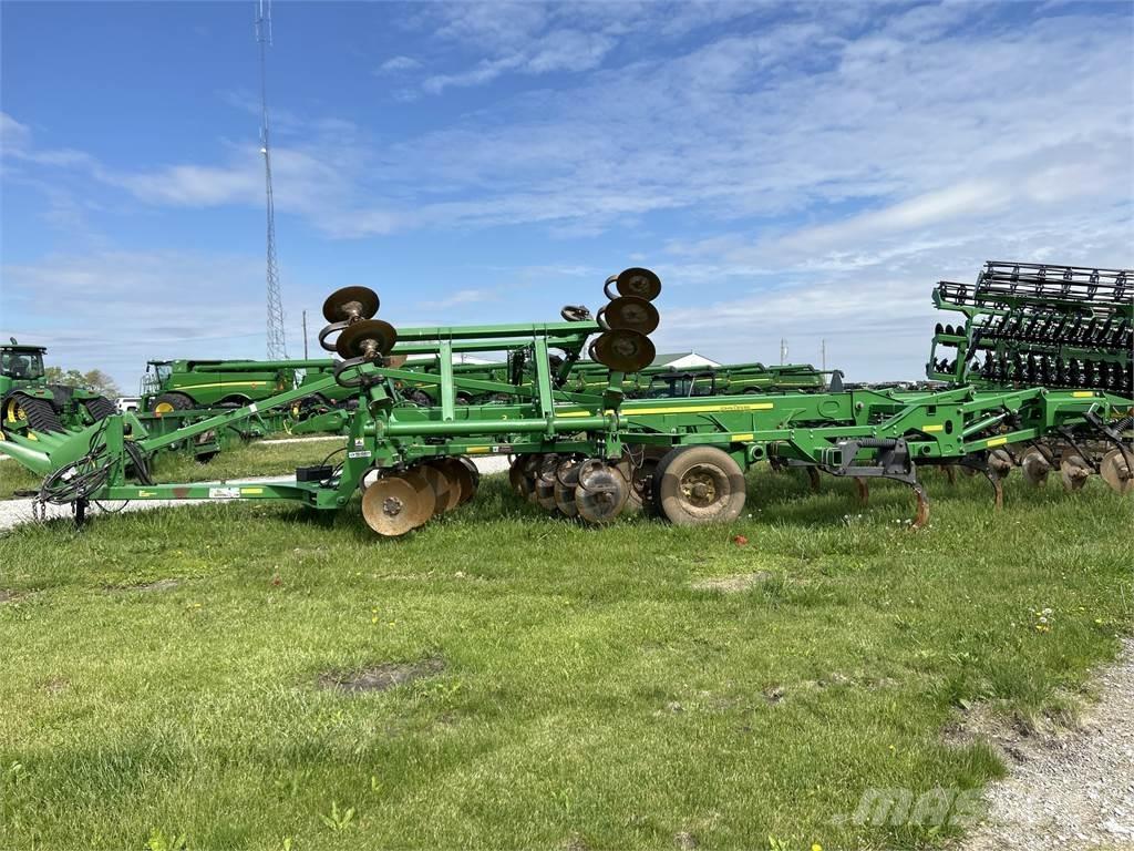 John Deere 2730 Други машини за оран и аксесоари