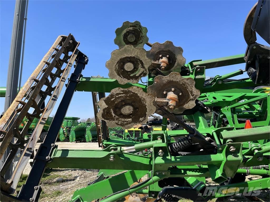 John Deere 2730 Други машини за оран и аксесоари