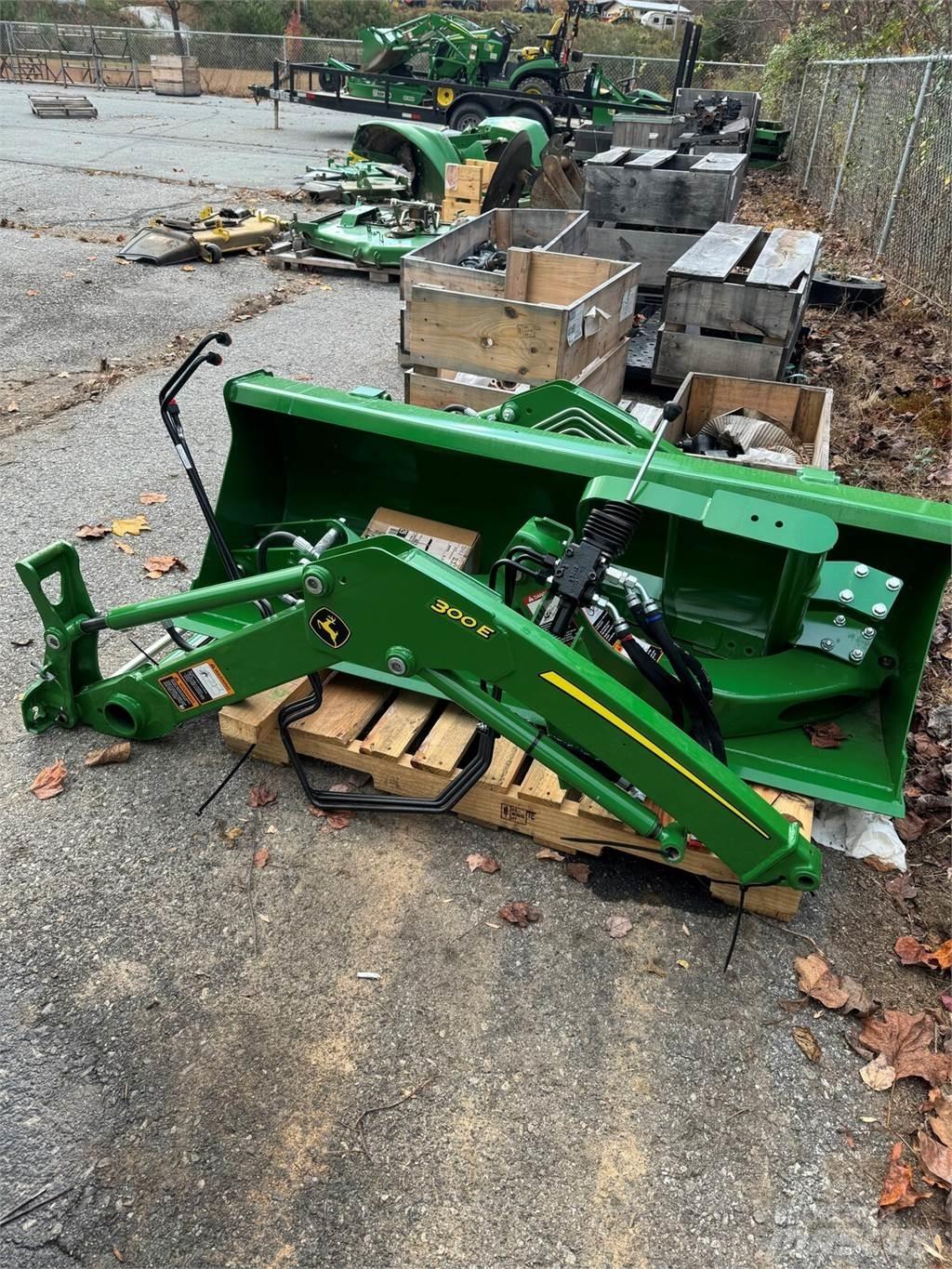 John Deere 300E Селскостопанство - Други