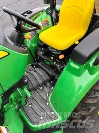 John Deere 3025D Компактни трактори