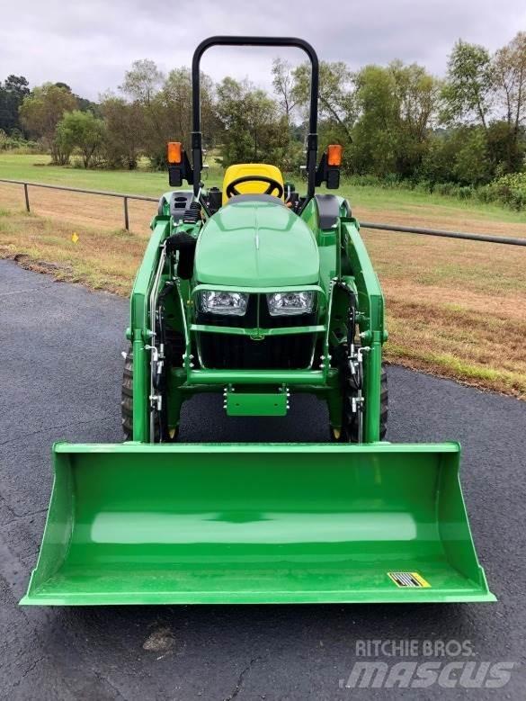 John Deere 3025D Компактни трактори