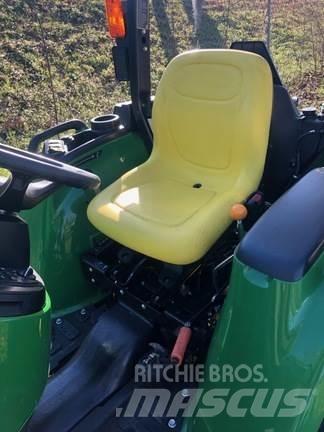 John Deere 3025E Компактни трактори