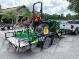 John Deere 3025E Компактни трактори