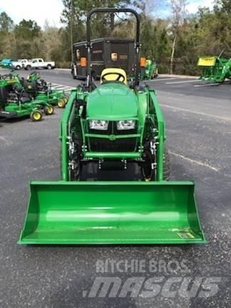 John Deere 3025E Компактни трактори