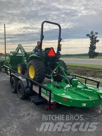 John Deere 3025E Компактни трактори