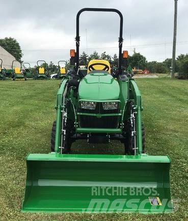 John Deere 3025E Компактни трактори