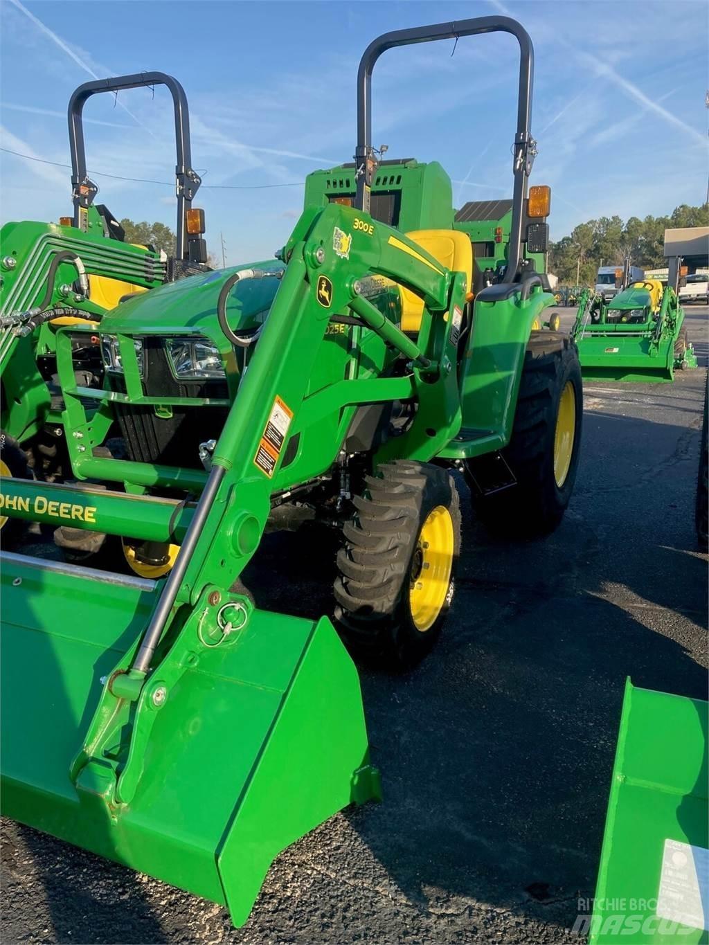 John Deere 3025E Компактни трактори