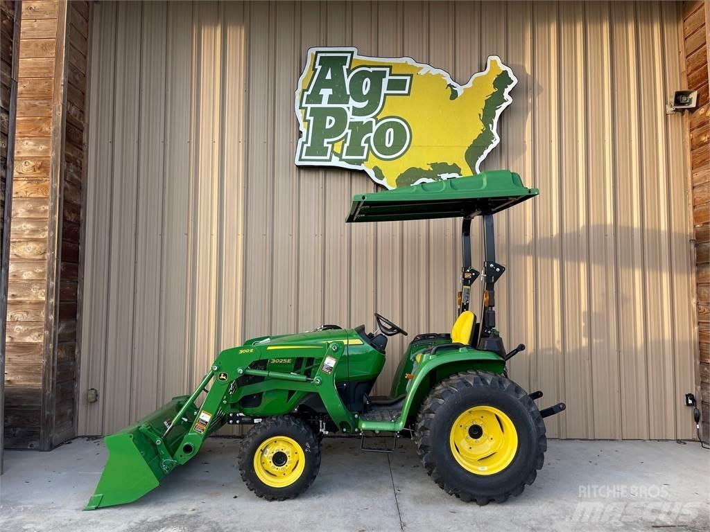 John Deere 3025E Компактни трактори