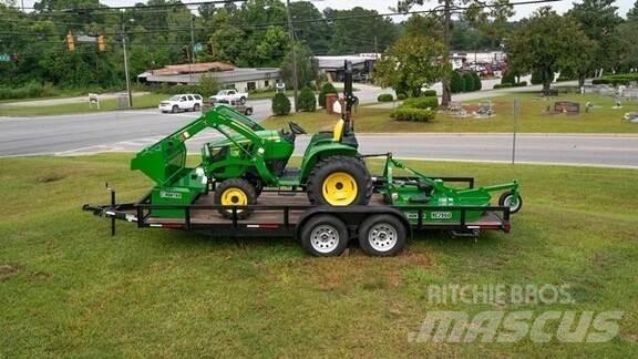 John Deere 3032E Компактни трактори
