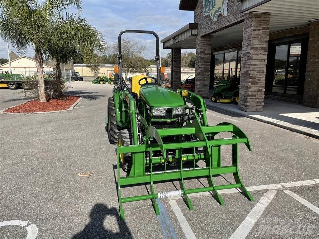 John Deere 3032E Компактни трактори