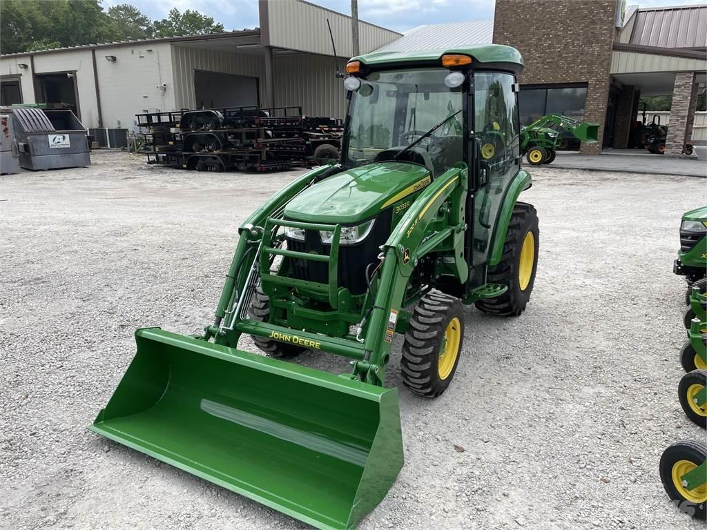 John Deere 3033R Компактни трактори