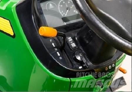 John Deere 3035D Компактни трактори