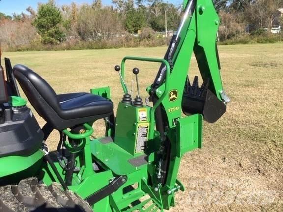 John Deere 3038E Компактни трактори