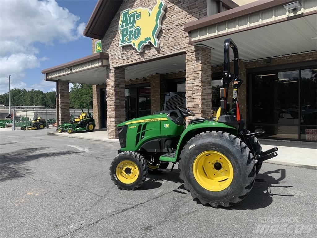 John Deere 3038E Компактни трактори