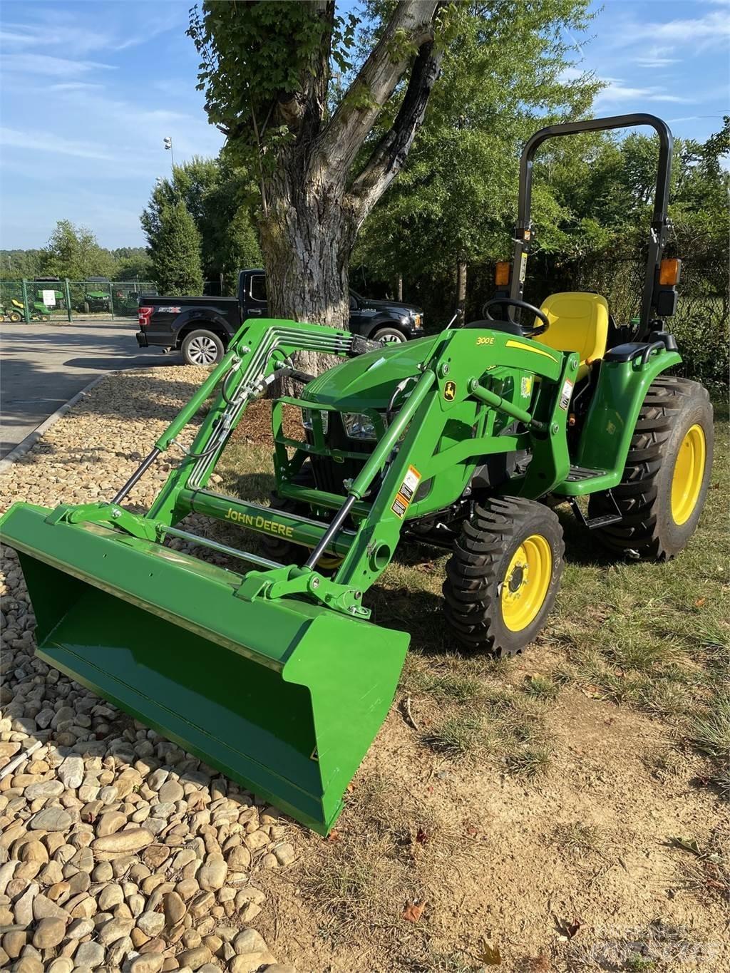 John Deere 3038E Компактни трактори
