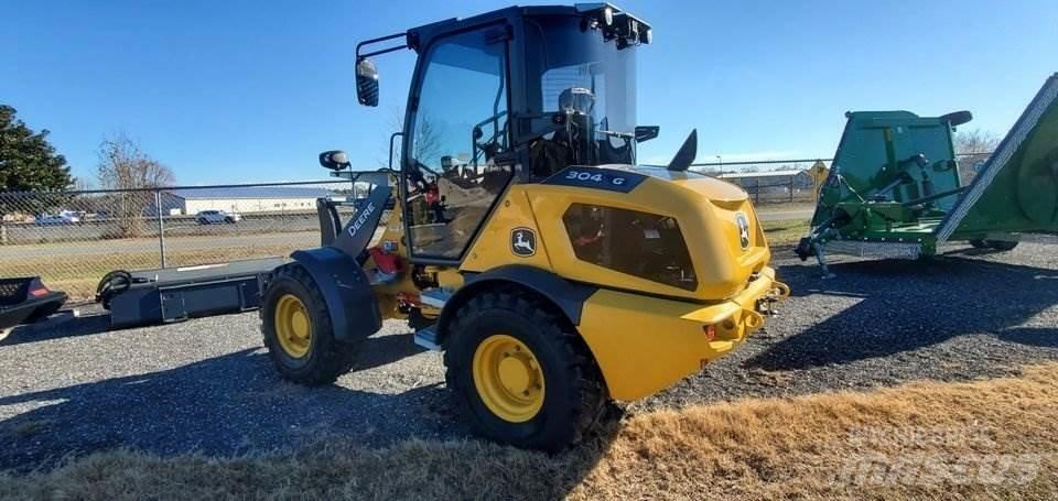 John Deere 304 G Мини товарачи